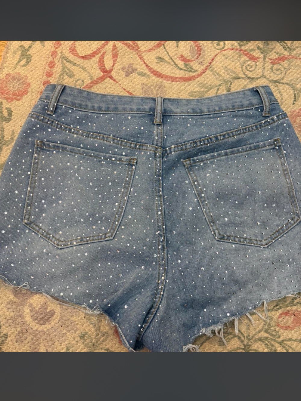 Cali 1850 High Waist Rhinestone Embellishment Cut Off Shorts Size 9 - Picture 4 of 8